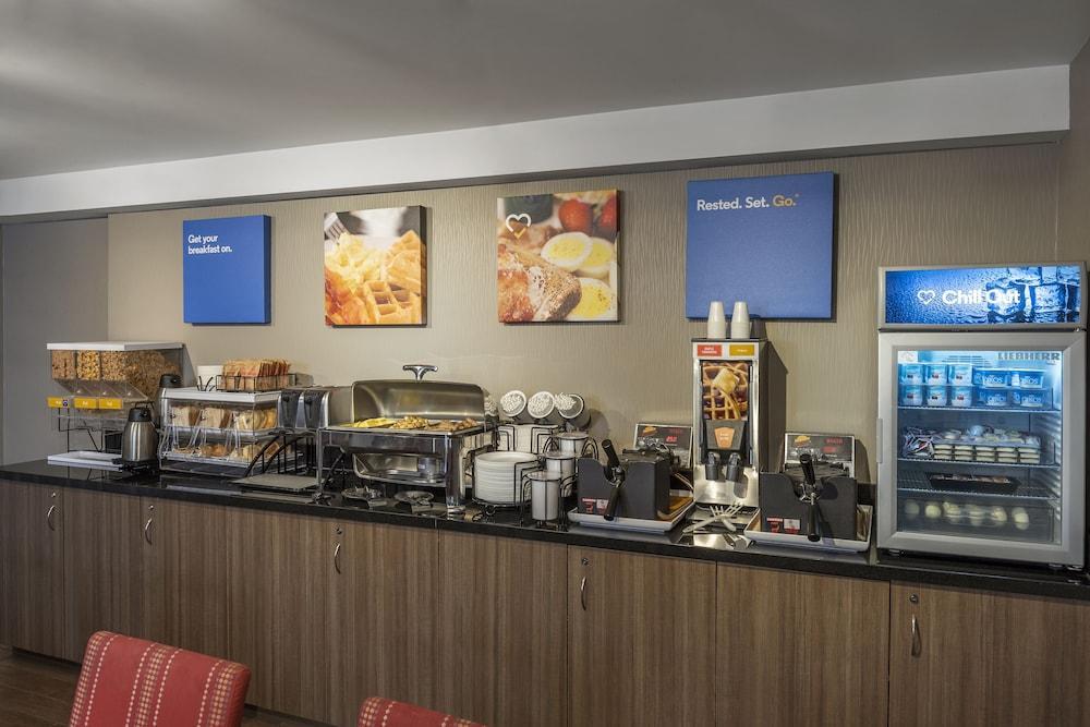 Comfort Inn Airport Winnipeg Zewnętrze zdjęcie