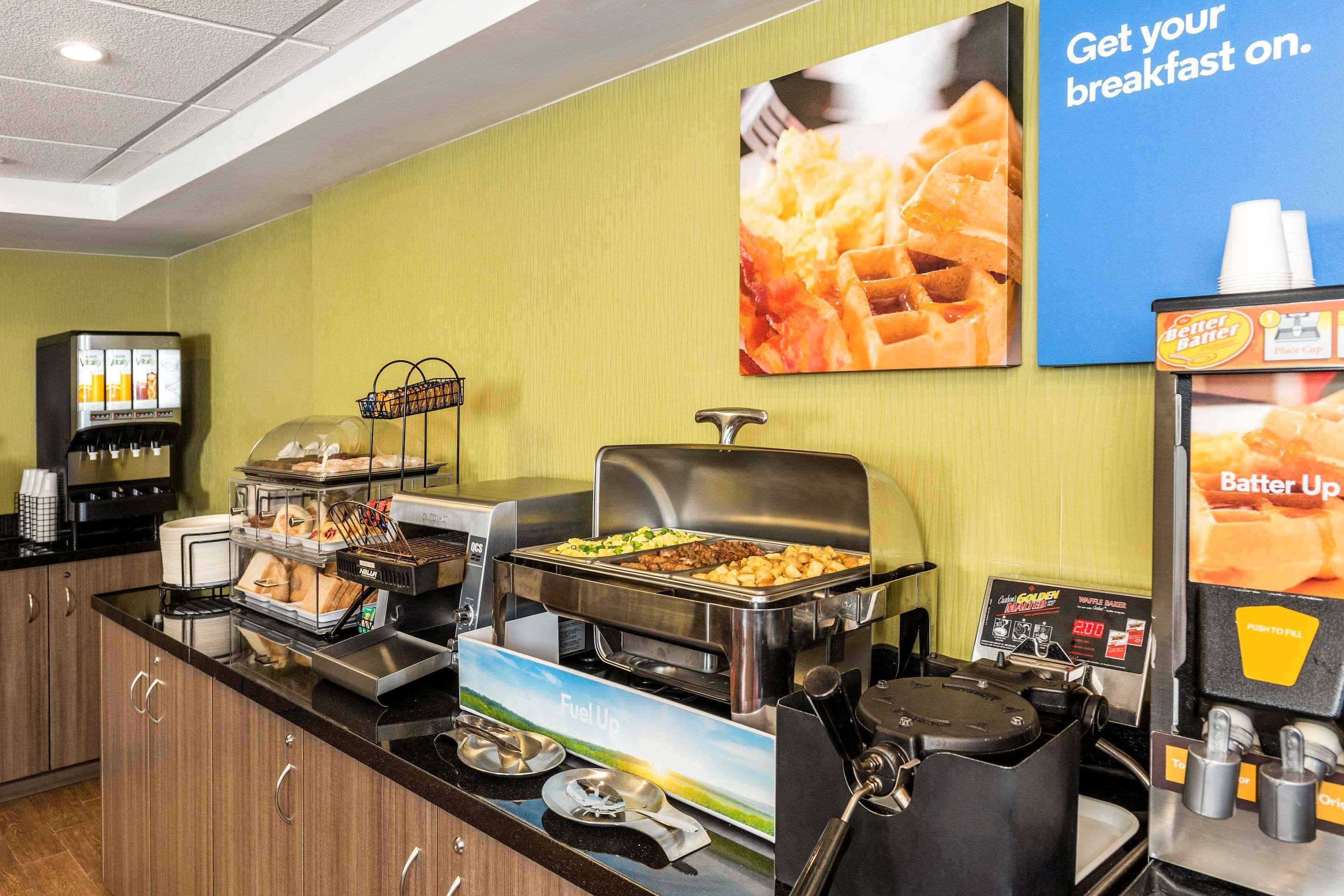 Comfort Inn Airport Winnipeg Zewnętrze zdjęcie