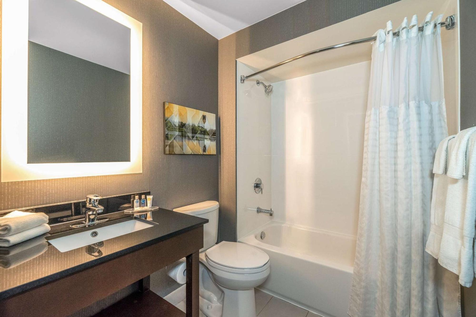 Comfort Inn Airport Winnipeg Zewnętrze zdjęcie